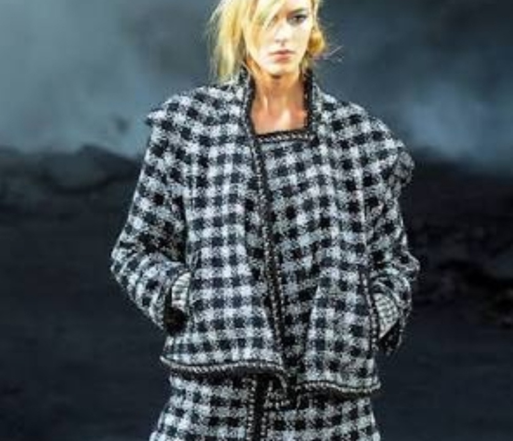 CHANEL 11A Lesage black silver jacket gripoix - Picture 7 of 7